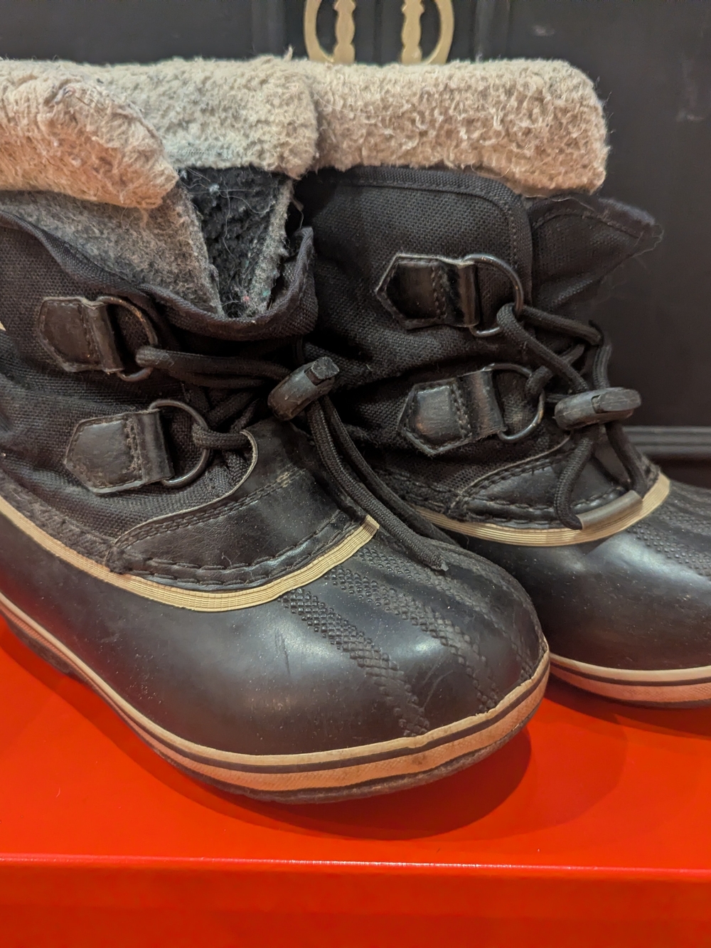 Kids Sorel 11 Black Winter Snow Boots - Cozy Lined Youth Boots
